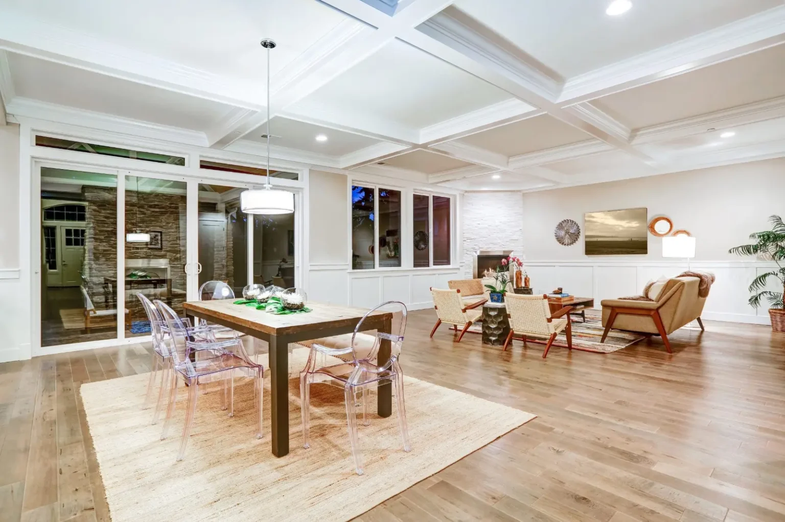 Classic white coffered gypsum ceiling in a bright Dubai living room